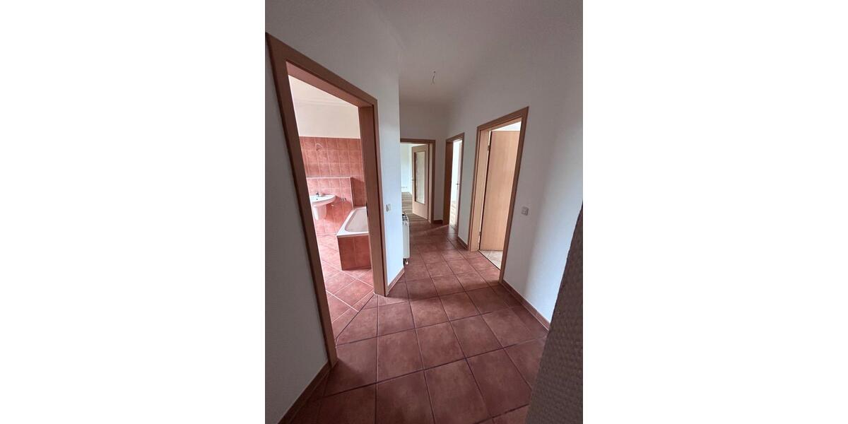 Mehrfamilienhaus, Wohnhaus Güstrow - 8 Zimmer, 245 m&sup2;, 420.000&euro; | Angebot:26990469