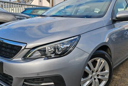 Peugeot 308 114.502 km 8.211 € Wölfersheim 61200