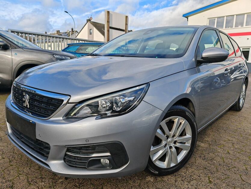 Peugeot 308 114.502 km 8.211 € Wölfersheim 61200
