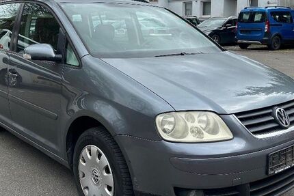 VW Touran 220.000 km 1.599 &euro; Tübingen 72074