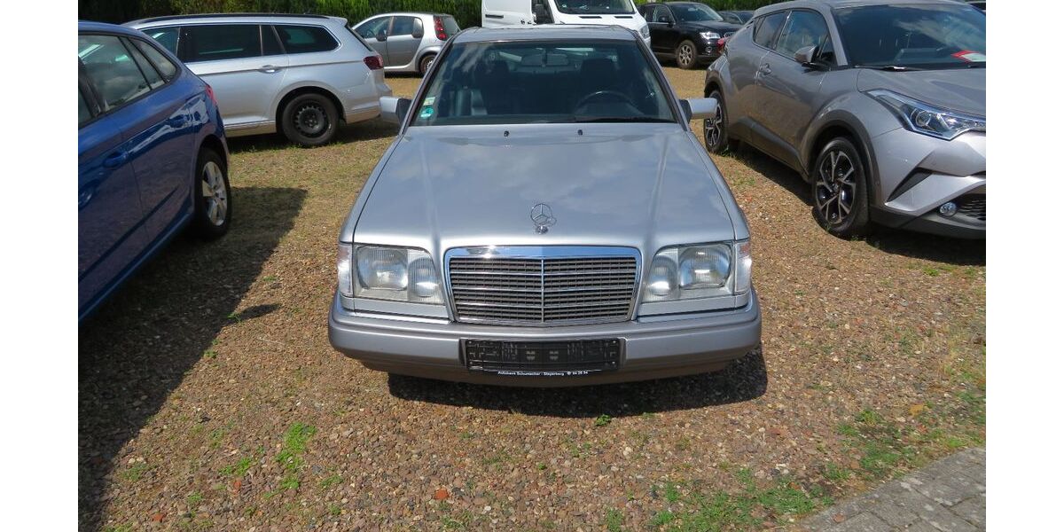 Mercedes-Benz CE 220 176.000 km 10.999 &euro; Steyerberg 31595