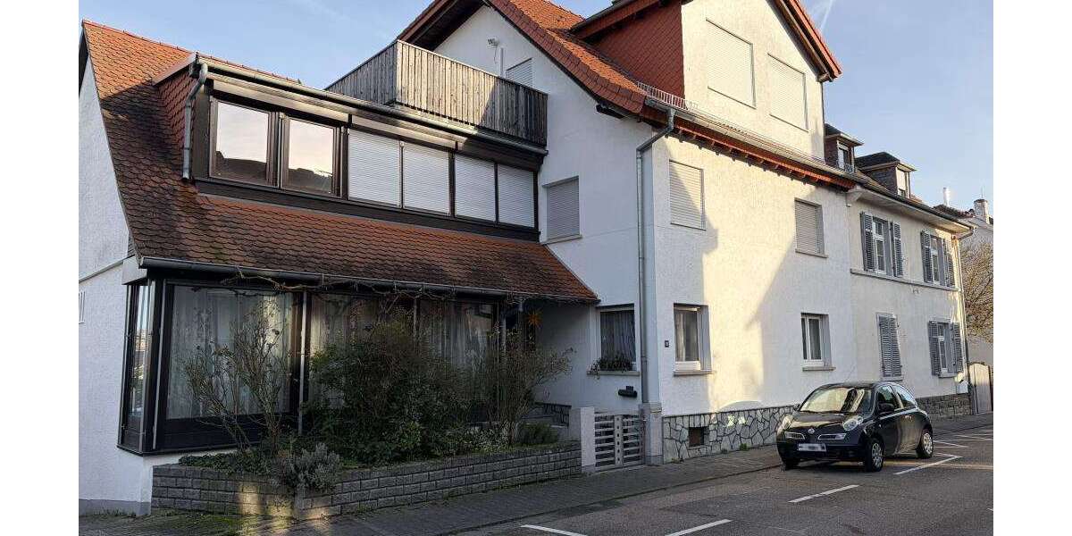 Etagenwohnung Eschborn - 4 Zimmer, 123 m&sup2;, 1.499&euro; | Angebot:26165254