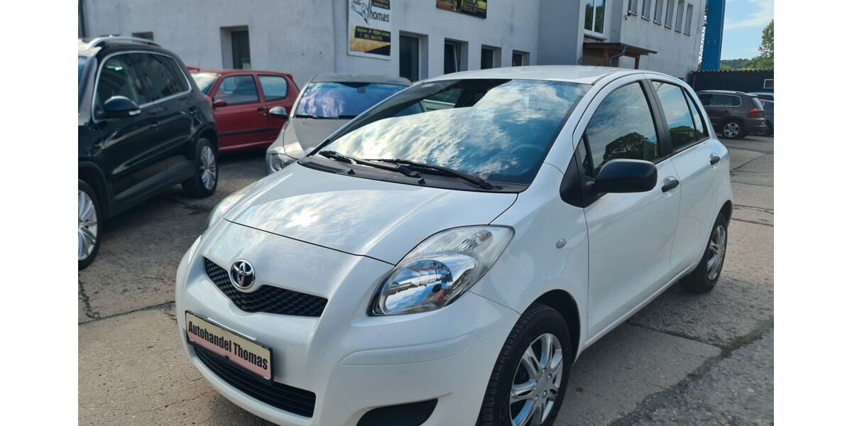 Toyota Yaris 109.861 km 4.499 &euro; Zwickau 08056
