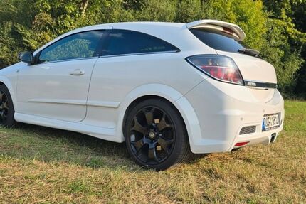 Opel Astra 162.610 km 7.999 &euro; Nentershausen 36214