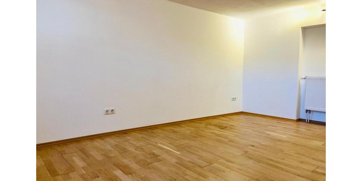 Loft - Studio - Atelier Neutraubling - 4.5 Zimmer, 119 m&sup2;, 295.000&euro; | Angebot:26683600