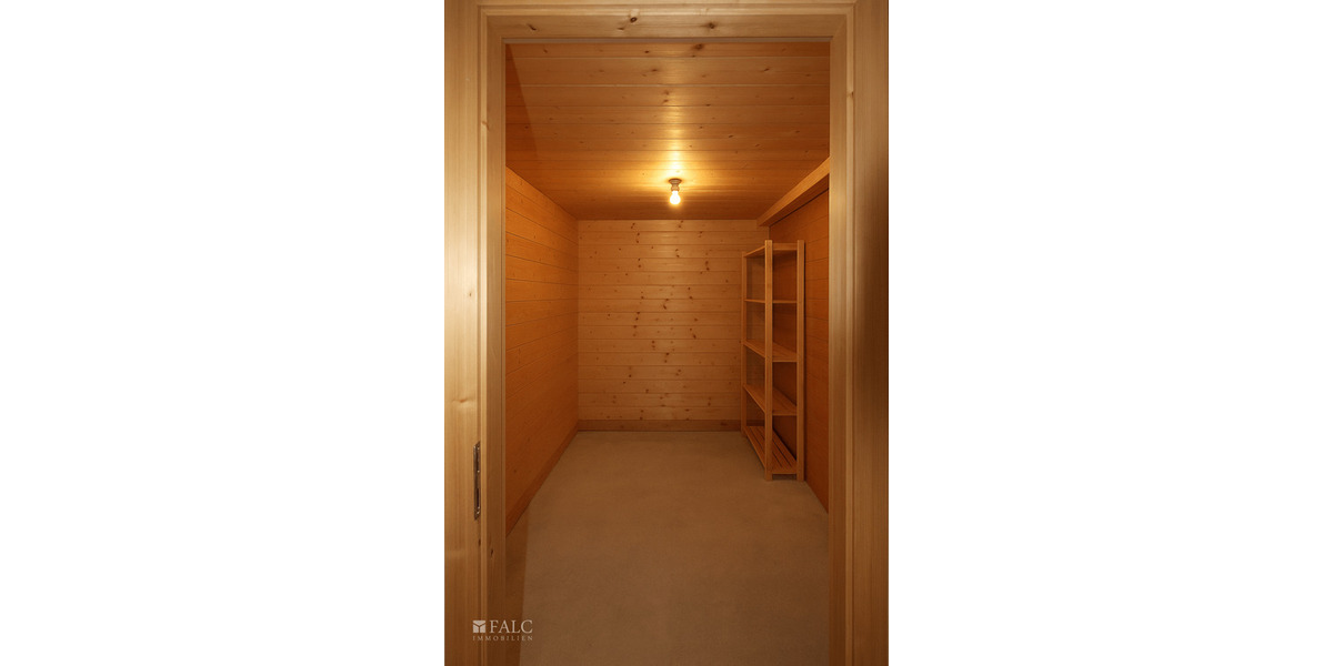 Etagenwohnung Hausham - 3 Zimmer, 65 m&sup2;, 300.000&euro; | Angebot:23969915