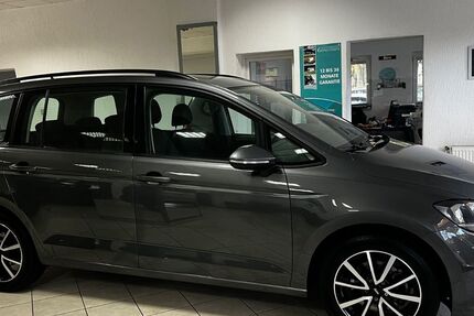 VW Touran 106.437 km 14.999 &euro; Voerde 46562