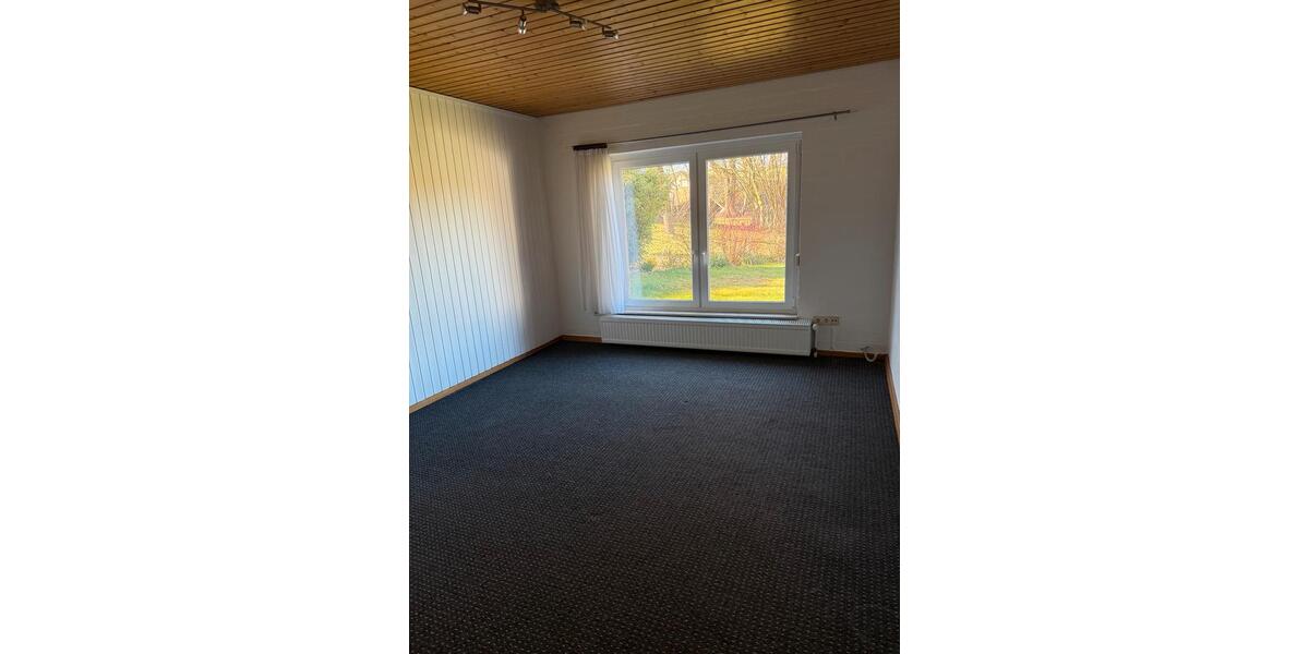 Einfamilienhaus Uslar - 10 Zimmer, 267 m&sup2;, 325.000&euro; | Angebot:26102450