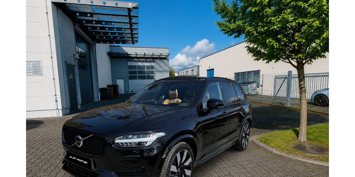 Volvo XC90 14.900 km 60.700 &euro; Maintal 63477