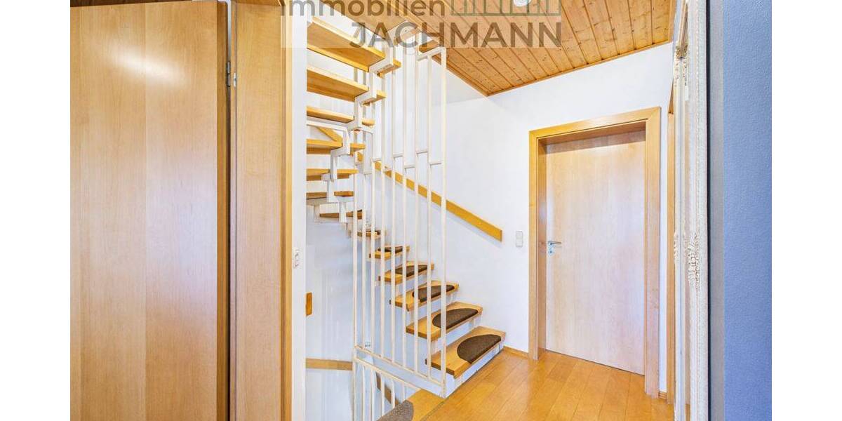 Doppelhaushälfte Bogen - 5 Zimmer, 172 m&sup2;, 440.000&euro; | Angebot:26805436