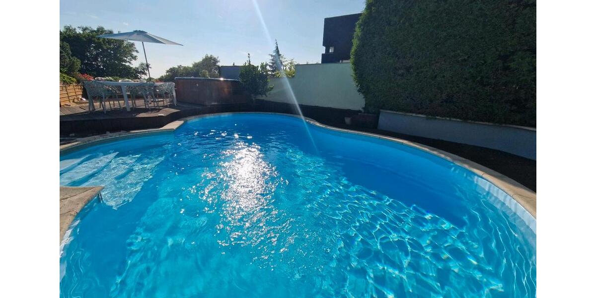 Villa Friedberg - 9 Zimmer, 350 m&sup2;, 1.825.000&euro; | Angebot:26701134