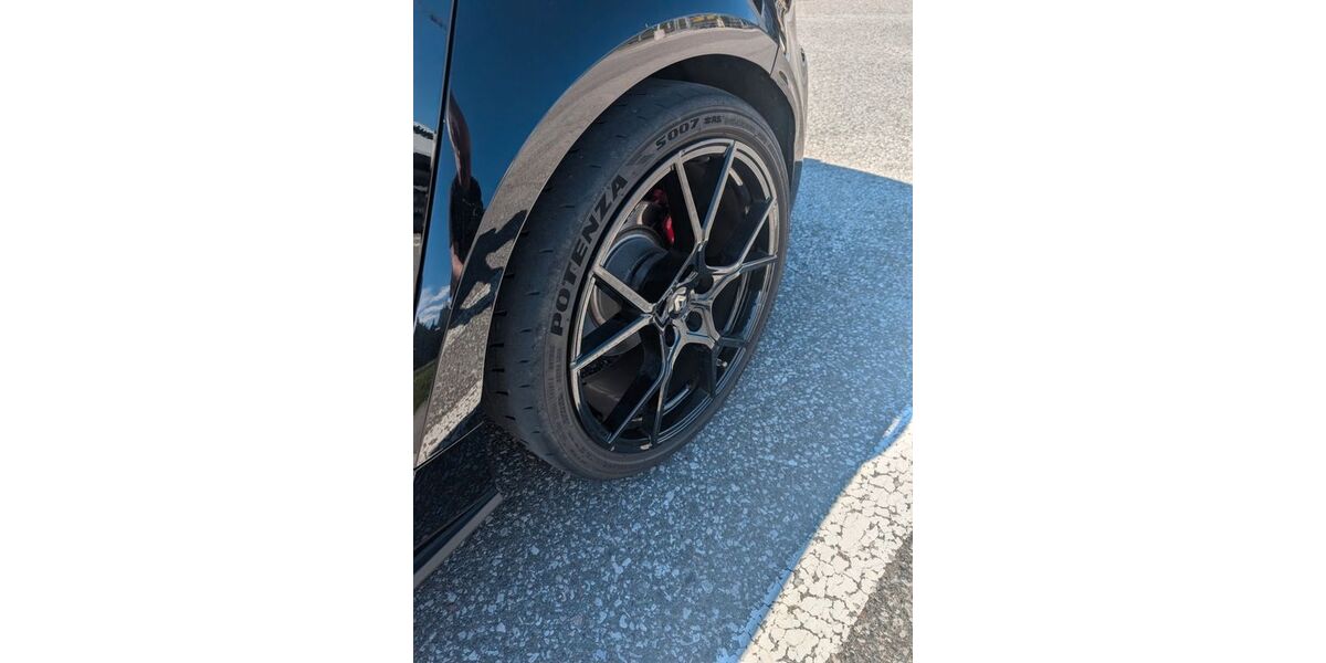 Renault Megane 18.500 km 40.950 &euro; Staudach-Egerndach 83224