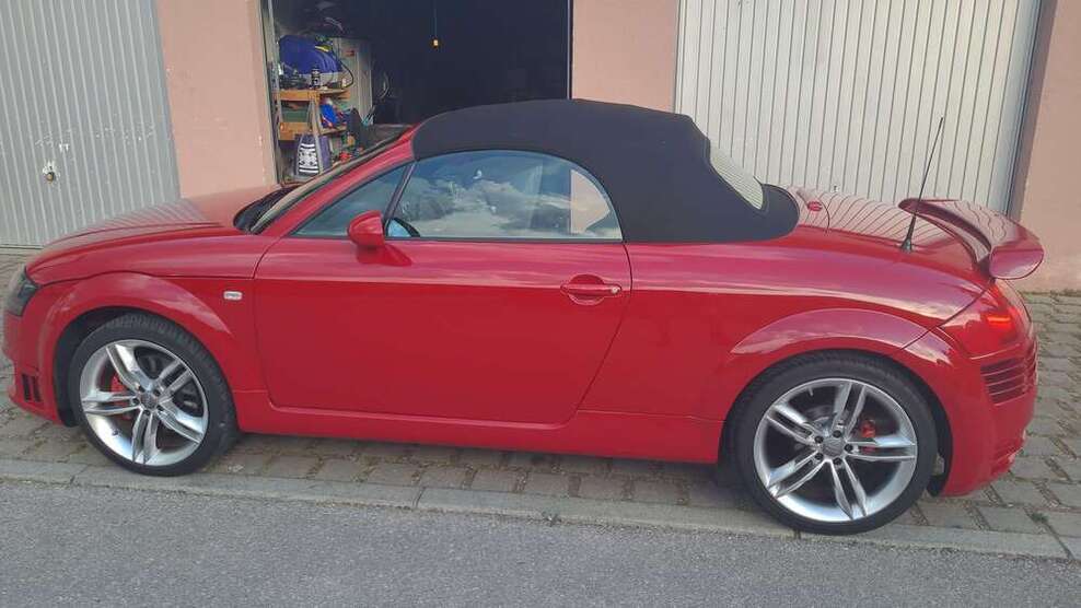 TT