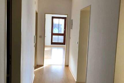 Wohnung Vilsbiburg - 3 Zimmer, 79 m&sup2;, 800&euro; | Angebot:25165299