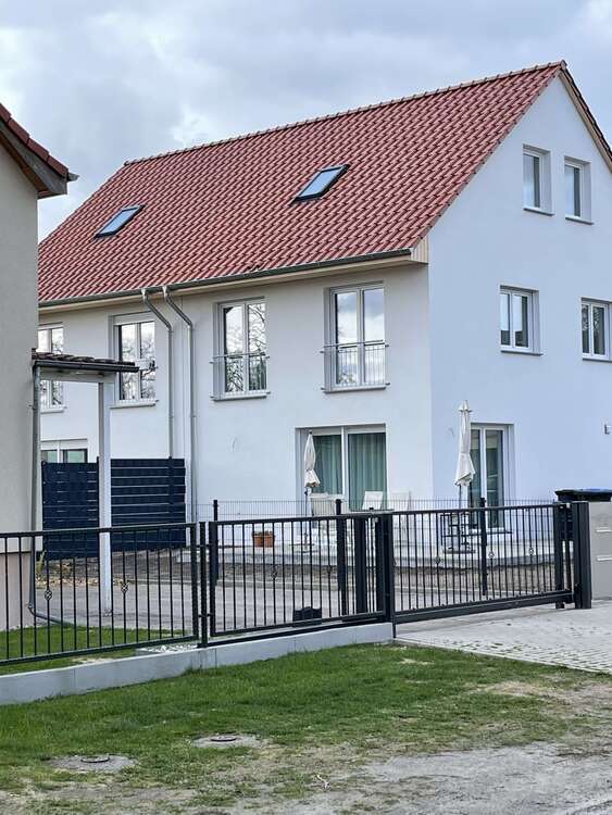 Haus zum Kaufen in Berlin 495.000 € 138 m²
