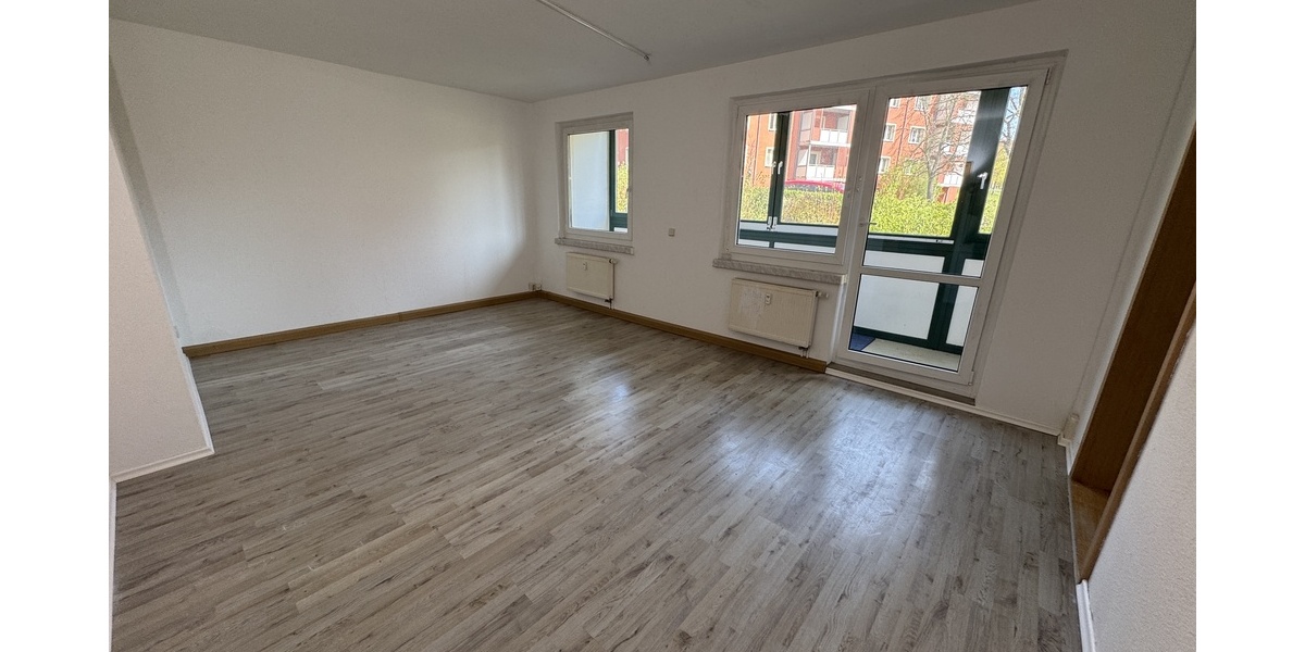 helle 2-Raum-Wohnung mit Wintergarten und Blick ins Grüne: in Gera-Bieblach! - Erdgeschoßwohnung Gera Alt-Bieblach | Angebot:26339853