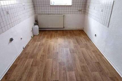 Wohnung Weißenfels - 4 Zimmer, 77 m&sup2;, 425&euro; | Angebot:27282783