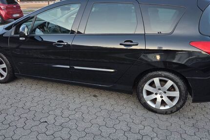 Peugeot 308 166.000 km 3.900 &euro; Rüsselsheim 65428