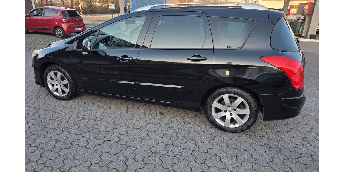 Peugeot 308 166.000 km 3.900 &euro; Rüsselsheim 65428