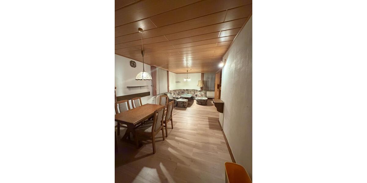 Etagenwohnung Heringen (Werra) - 4 Zimmer, 100 m&sup2;, 750&euro; | Angebot:25515618