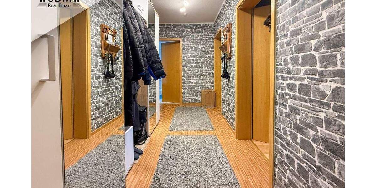 FAMILIENFREUNDLICH: Erdgeschosswohnung mit Terrasse in Wiesental 3 zimmer