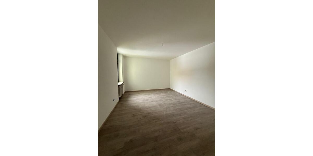Etagenwohnung Selb - 2 Zimmer, 69 m&sup2;, 595&euro; | Angebot:26544492