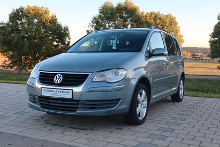 VW Touran 142.719 km 6.990 &euro; Schönaich 71101