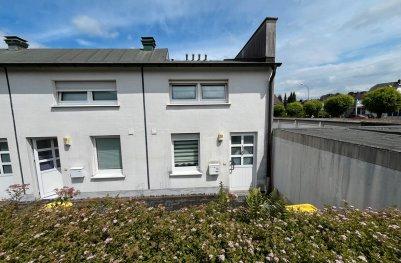 Erdgeschoßwohnung Neuenrade - 3 Zimmer, 95 m&sup2;, 150.000&euro; | Angebot:26355343