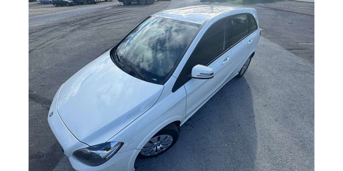 Mercedes-Benz B Electric Drive 88.388 km 9.500 &euro; Staufenberg 35460
