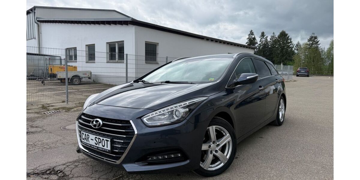 Hyundai i40 136.000 km 8.900 &euro; Villingen-Schwenningen 78050