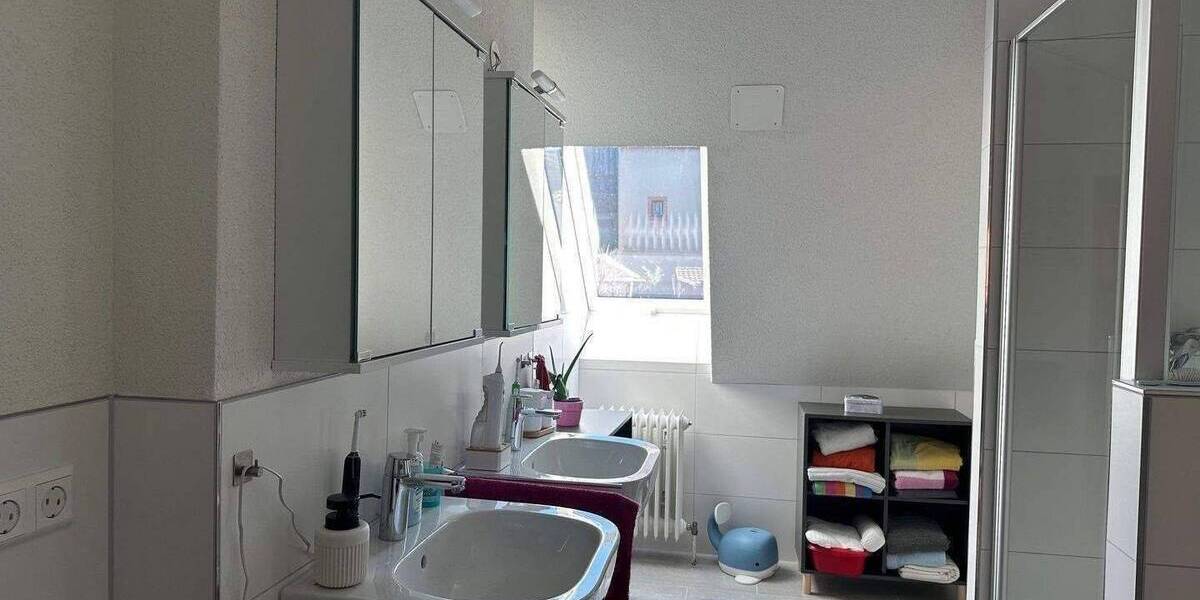 Etagenwohnung Vogtsburg im Kaiserstuhl Oberrotweil - 5 Zimmer, 157 m&sup2;, 1.340&euro; | Angebot:26858914