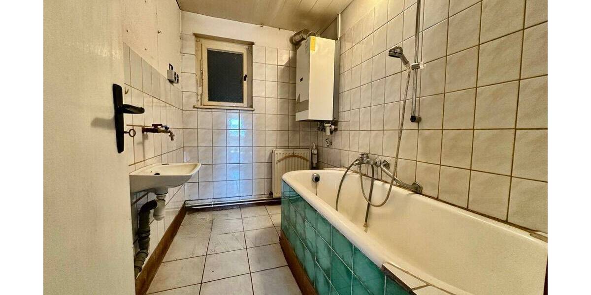 Einfamilienhaus Trusetal Trusetal - 7 Zimmer, 100 m&sup2;, 85.000&euro; | Angebot:25725591