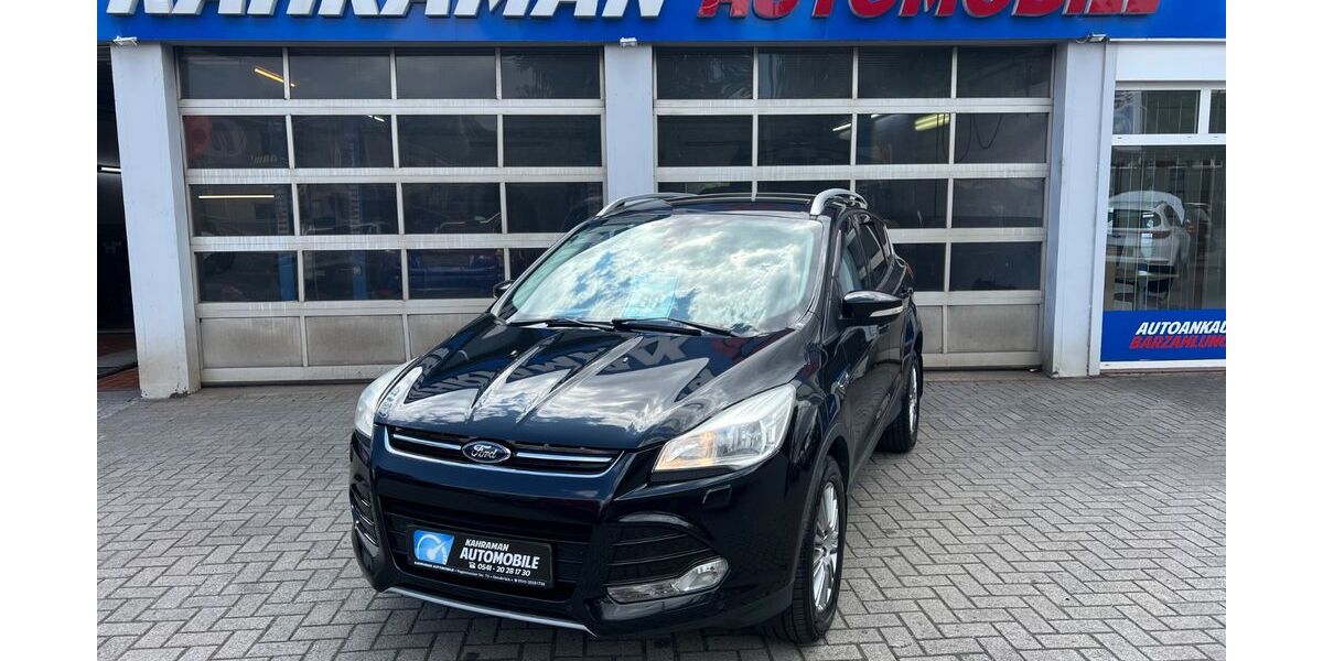 Ford Kuga 142.606 km 8.499 &euro; Osnabrück 49090