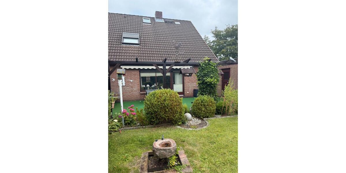 Doppelhaushälfte Bredstedt - 5 Zimmer, 107 m&sup2;, 195.000&euro; | Angebot:27144701