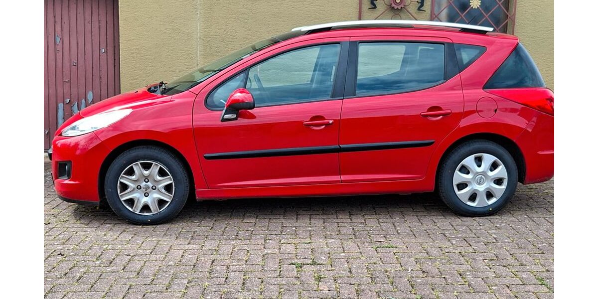 Peugeot 207 111.000 km 3.500 &euro; Merchweiler 66589