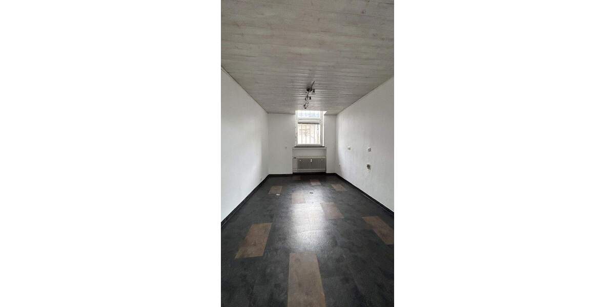 Gelegenh.z.Jahresende!!Attr.vielseitig nutzb.LadenlokalBüro m. gr.Schaufenster Top-Lage Hochz.-Süd zimmer