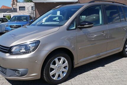 VW Touran 88.000 km 10.980 &euro; Herzlake 49770