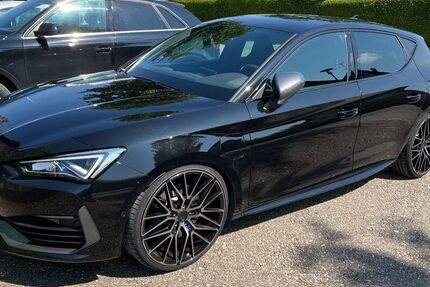 Cupra Leon 56.000 km 23.950 &euro; Holzheim 89438