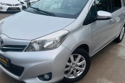 Toyota Yaris 75.000 km 9.900 &euro; Hamburg 20537