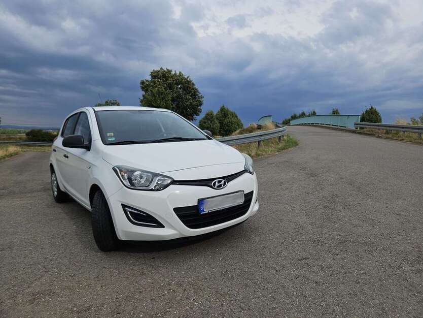 i20