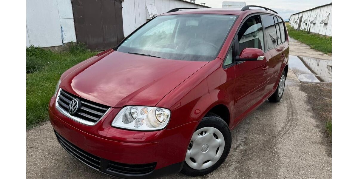 VW Touran 267.000 km 2.200 &euro; Griesheim 64347