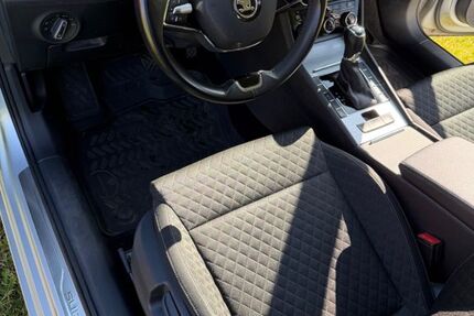 Skoda Superb 91.000 km 23.250 &euro; Bottrop 46244