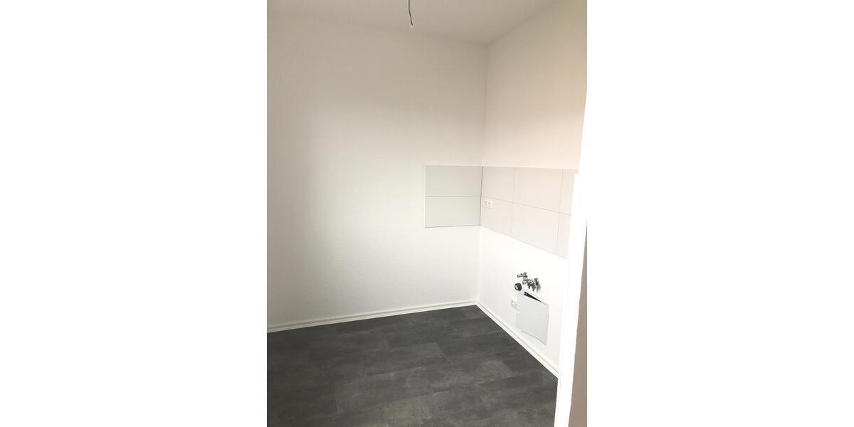 Etagenwohnung Bernsdorf - 1 Zimmer, 30 m&sup2;, 140&euro; | Angebot:26296743