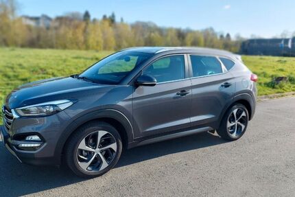 Hyundai TUCSON 107.000 km 12.800 &euro; Hattingen 45529