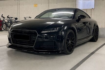 Audi TT 136.000 km 18.990 &euro; Düsseldorf 40221
