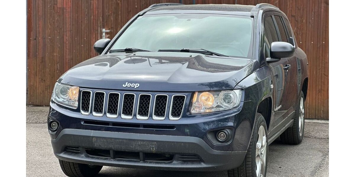 Jeep Compass 94.927 km 7.990 &euro; Traunwalchen 83374