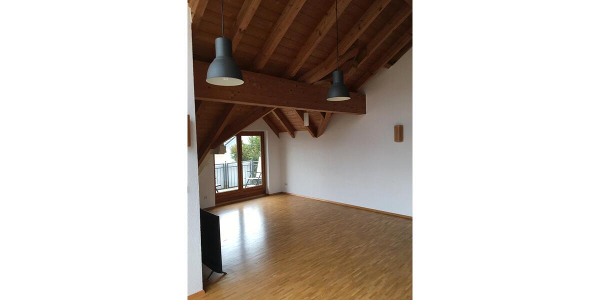 Etagenwohnung Meckenbeuren - 2.5 Zimmer, 74 m&sup2;, 660&euro; | Angebot:26227337