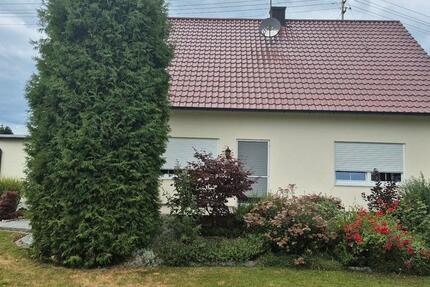 EFH 120 m² mit großem Garten, Garage u. Keller 5-Zimmer