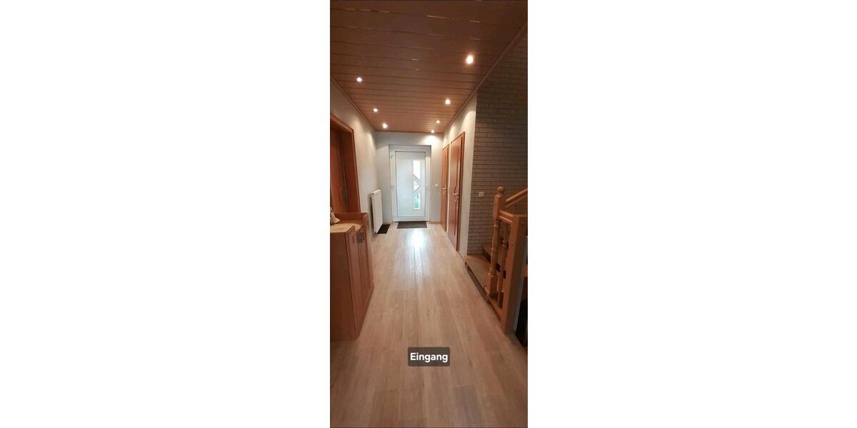 Gepflegte Doppelhaushälfte 5 zimmer