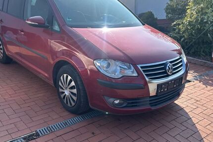 VW Touran 215.452 km 3.190 &euro; Petershagen 32469